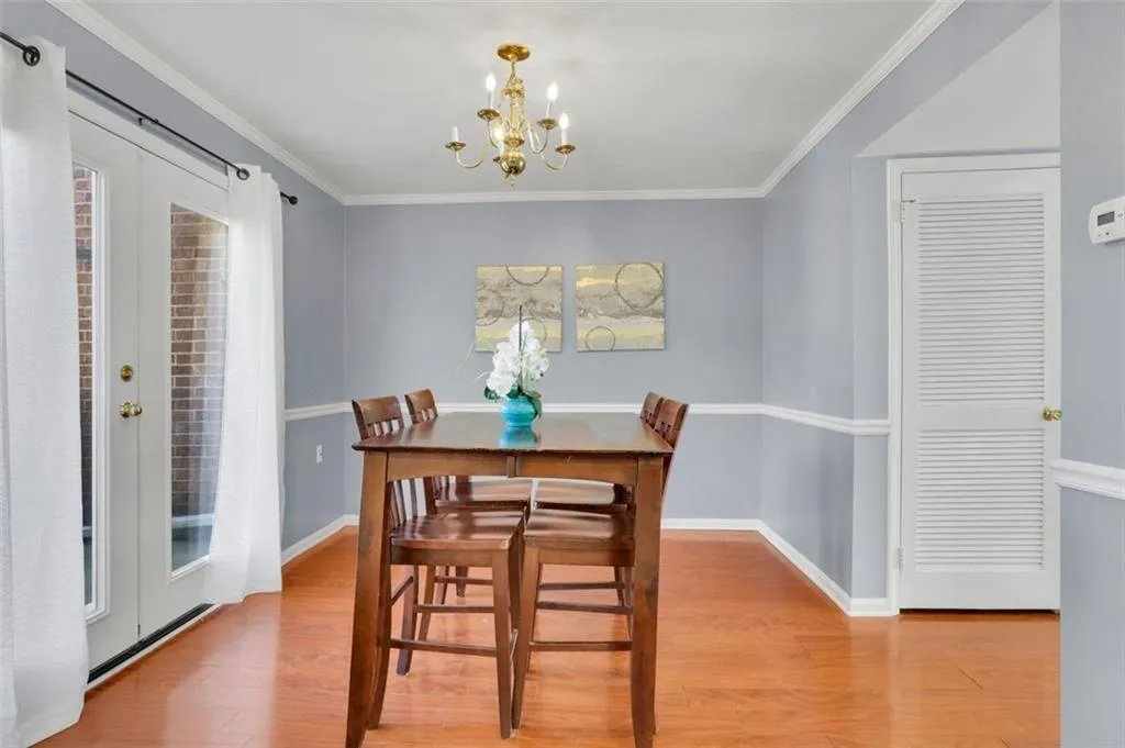 6520 Roswell Road Unit 77, Atlanta, Georgia 30328, 2 Bedrooms Bedrooms, ,1 BathroomBathrooms,Residential,Sold,6520 Roswell Road Unit 77,7429605