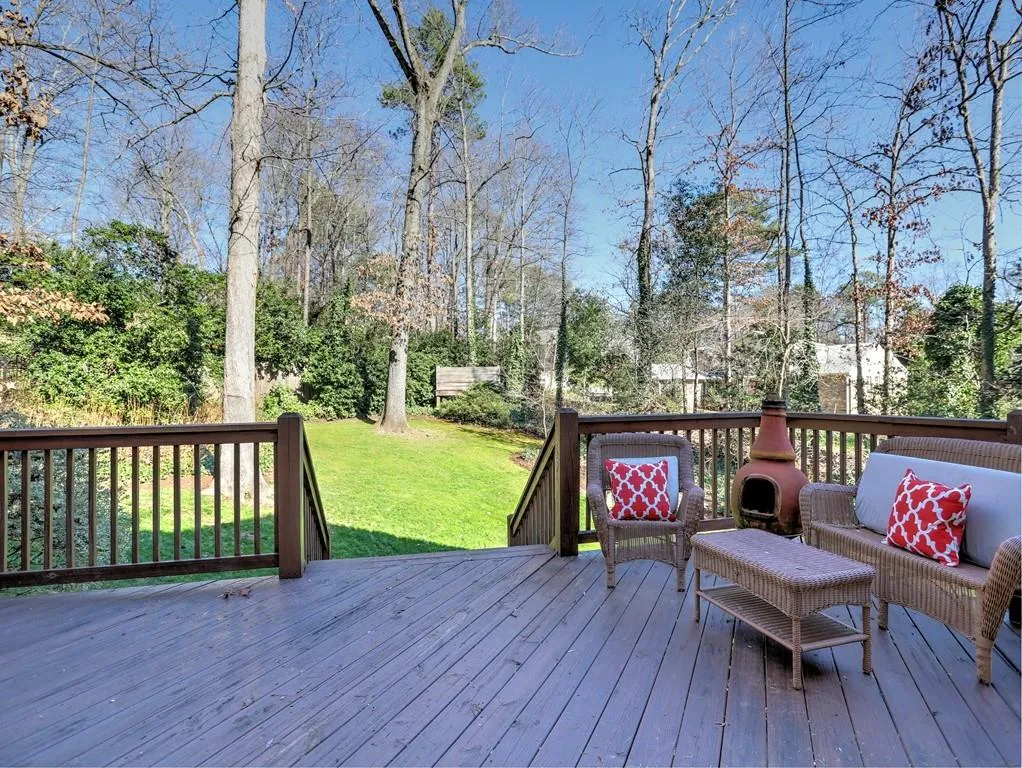 460 Wyncourtney Drive, Sandy Springs, Georgia 30328, 5 Bedrooms Bedrooms, ,4 BathroomsBathrooms,Residential,Sold,460 Wyncourtney Drive,6664424