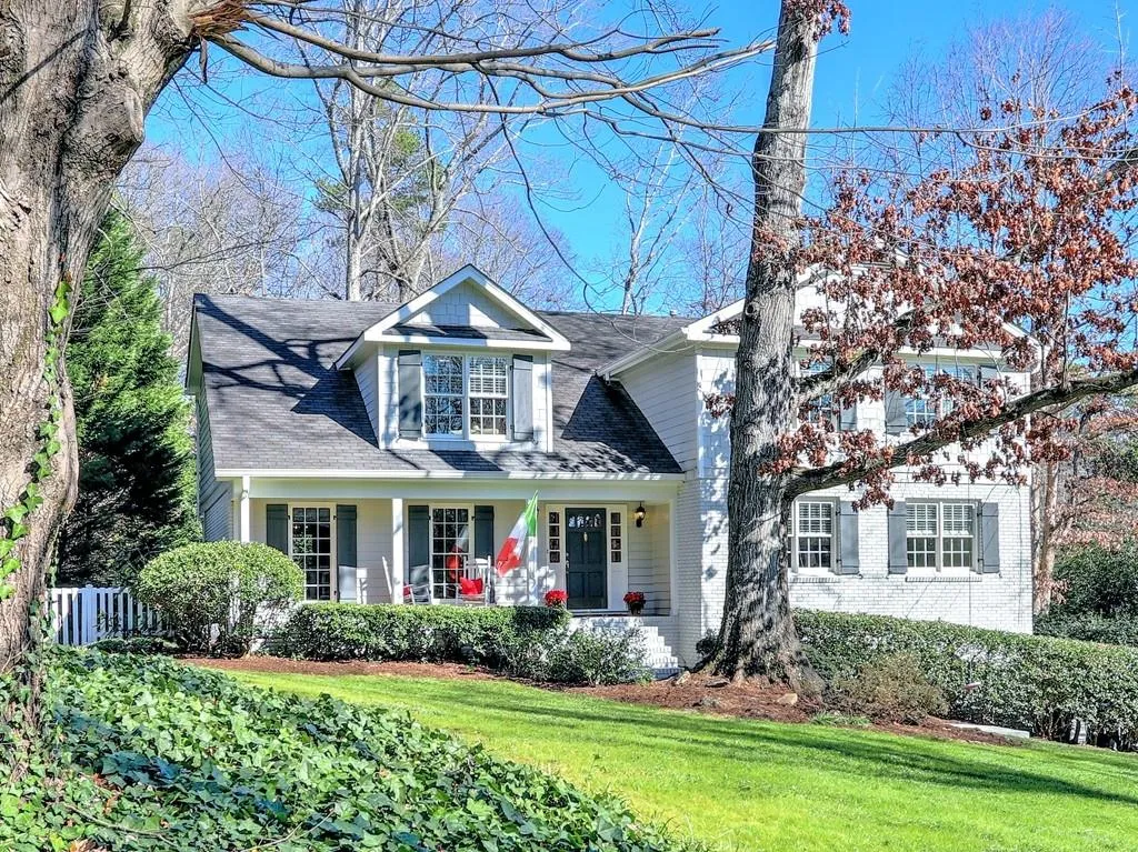 460 Wyncourtney Drive, Sandy Springs, Georgia 30328, 5 Bedrooms Bedrooms, ,4 BathroomsBathrooms,Residential,Sold,460 Wyncourtney Drive,6664424