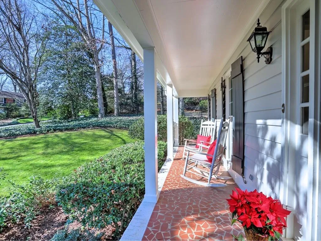 460 Wyncourtney Drive, Sandy Springs, Georgia 30328, 5 Bedrooms Bedrooms, ,4 BathroomsBathrooms,Residential,Sold,460 Wyncourtney Drive,6664424