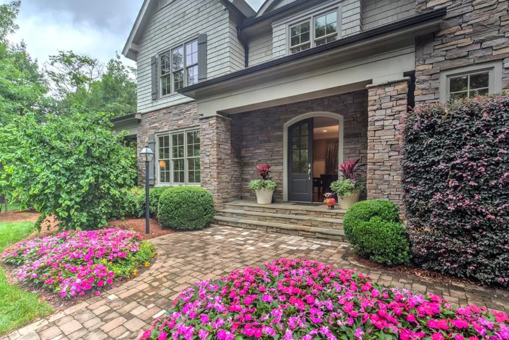 209 Peachtree Way Ne, Atlanta, Georgia 30305, 5 Bedrooms Bedrooms, ,4 BathroomsBathrooms,Residential,Sold,209 Peachtree Way Ne,5861238