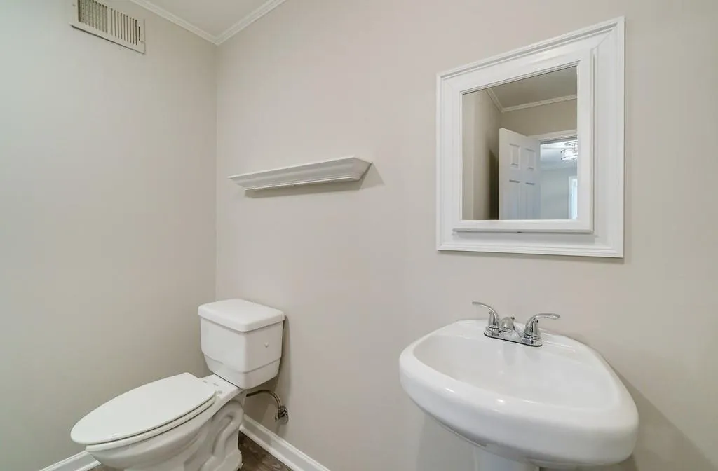 7135 Brandon Mill Road, Sandy Springs, Georgia 30328, 5 Bedrooms Bedrooms, ,4 BathroomsBathrooms,Residential,Sold,7135 Brandon Mill Road,7064847