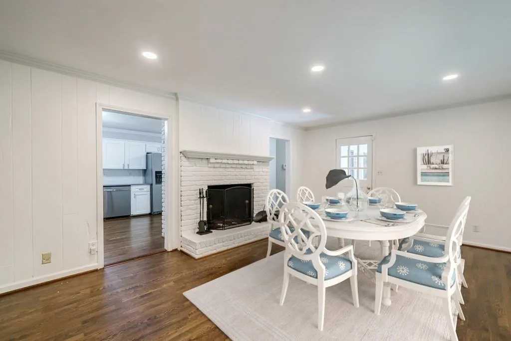 7135 Brandon Mill Road, Sandy Springs, Georgia 30328, 5 Bedrooms Bedrooms, ,4 BathroomsBathrooms,Residential,Sold,7135 Brandon Mill Road,7064847