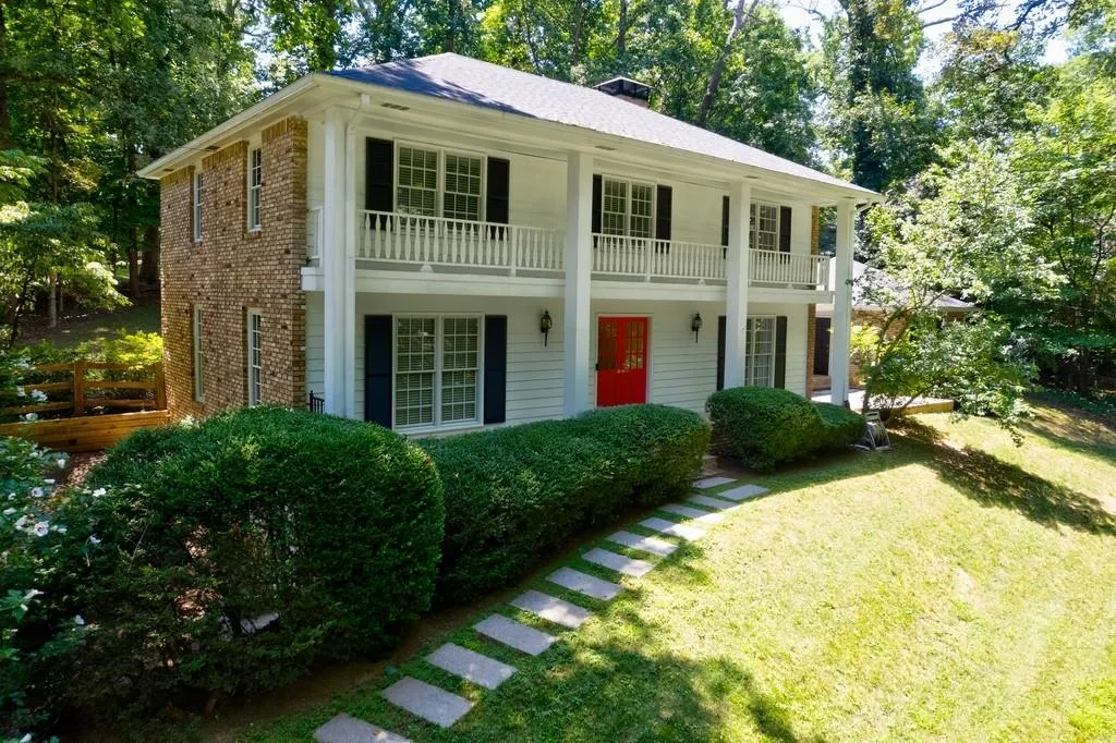 7135 Brandon Mill Road, Sandy Springs, Georgia 30328, 5 Bedrooms Bedrooms, ,4 BathroomsBathrooms,Residential,Sold,7135 Brandon Mill Road,7064847