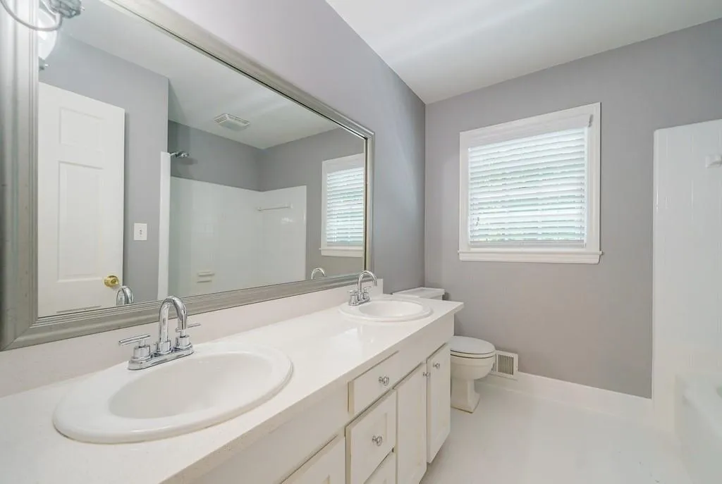 7135 Brandon Mill Road, Sandy Springs, Georgia 30328, 5 Bedrooms Bedrooms, ,4 BathroomsBathrooms,Residential,Sold,7135 Brandon Mill Road,7064847