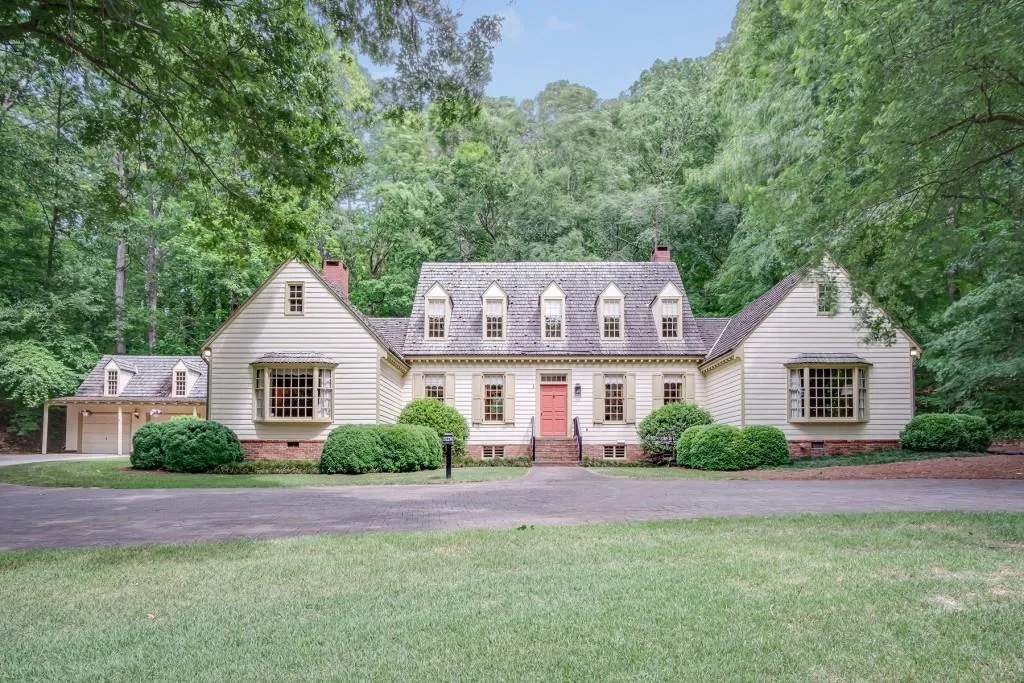 6465 Riverside Drive, Sandy Springs, Georgia 30328, 5 Bedrooms Bedrooms, ,4 BathroomsBathrooms,Residential,Sold,6465 Riverside Drive,6762279