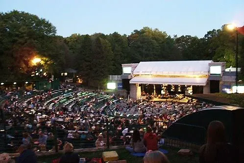 4245 Deming Circle, Atlanta, Georgia 30342, 2 Bedrooms Bedrooms, ,2 BathroomsBathrooms,Residential,Sold,4245 Deming Circle,5953375