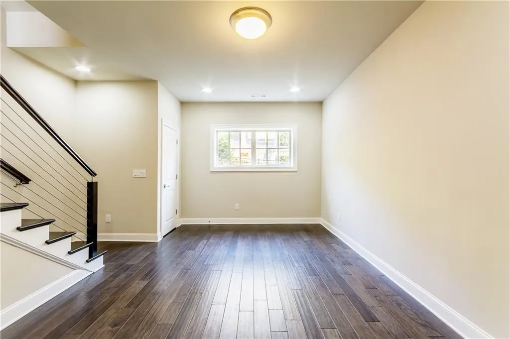 4245 Deming Circle, Atlanta, Georgia 30342, 2 Bedrooms Bedrooms, ,2 BathroomsBathrooms,Residential,Sold,4245 Deming Circle,5953375