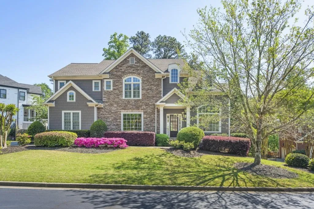 250 Lake Summit View, Atlanta, Georgia 30342, 6 Bedrooms Bedrooms, ,5 BathroomsBathrooms,Residential,Sold,250 Lake Summit View,6876538