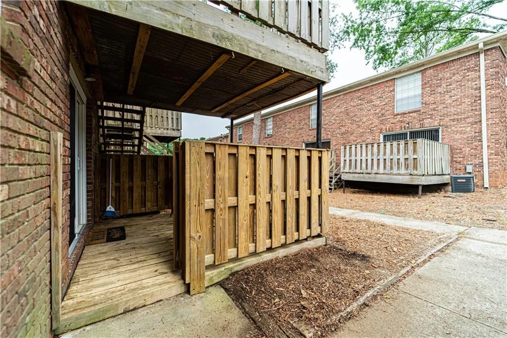 5606 Kingsport Drive Unit 13, Sandy Springs, Georgia 30342, 2 Bedrooms Bedrooms, ,1 BathroomBathrooms,Residential,Sold,5606 Kingsport Drive Unit 13,6749720