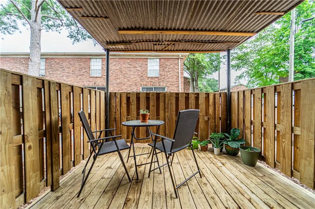 5606 Kingsport Drive Unit 13, Sandy Springs, Georgia 30342, 2 Bedrooms Bedrooms, ,1 BathroomBathrooms,Residential,Sold,5606 Kingsport Drive Unit 13,6749720