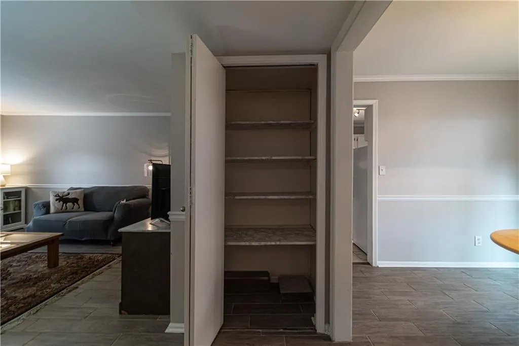 5606 Kingsport Drive Unit 13, Sandy Springs, Georgia 30342, 2 Bedrooms Bedrooms, ,1 BathroomBathrooms,Residential,Sold,5606 Kingsport Drive Unit 13,6749720