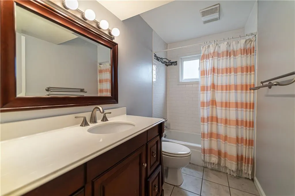 5606 Kingsport Drive Unit 13, Sandy Springs, Georgia 30342, 2 Bedrooms Bedrooms, ,1 BathroomBathrooms,Residential,Sold,5606 Kingsport Drive Unit 13,6749720