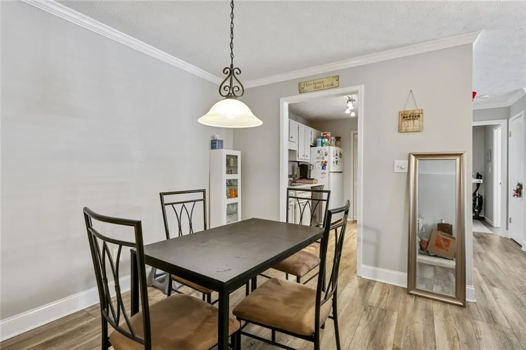 605 Natchez Trace, Sandy Springs, Georgia 30350, 2 Bedrooms Bedrooms, ,2 BathroomsBathrooms,Residential,Sold,605 Natchez Trace,6981081 605 Natchez Trace, Sandy Springs, Georgia 30350, 2 Bedrooms Bedrooms, ,2 BathroomsBathrooms,Residential,Sold,605 Natchez Trace,6981081