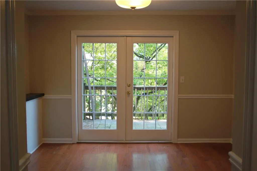 6520 Roswell Road Ne Unit 81, Sandy Springs, Georgia 30328, 2 Bedrooms Bedrooms, ,1 BathroomBathrooms,Residential,Sold,6520 Roswell Road Ne Unit 81,6619877