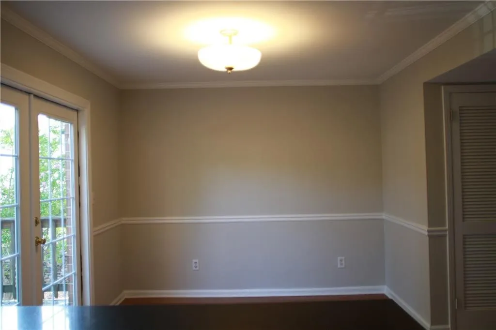 6520 Roswell Road Ne Unit 81, Sandy Springs, Georgia 30328, 2 Bedrooms Bedrooms, ,1 BathroomBathrooms,Residential,Sold,6520 Roswell Road Ne Unit 81,6619877