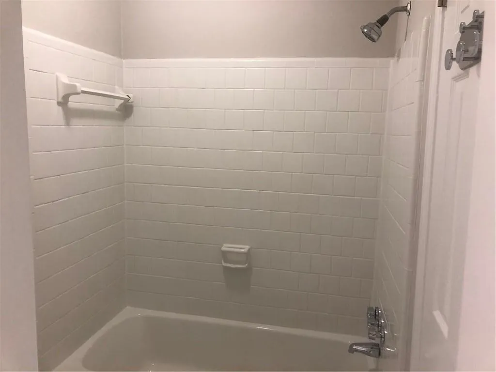 6520 Roswell Road Ne Unit 81, Sandy Springs, Georgia 30328, 2 Bedrooms Bedrooms, ,1 BathroomBathrooms,Residential,Sold,6520 Roswell Road Ne Unit 81,6619877