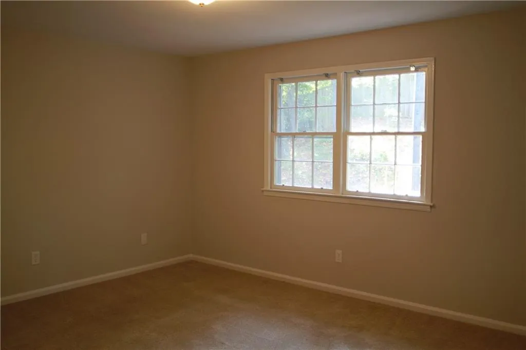 6520 Roswell Road Ne Unit 81, Sandy Springs, Georgia 30328, 2 Bedrooms Bedrooms, ,1 BathroomBathrooms,Residential,Sold,6520 Roswell Road Ne Unit 81,6619877