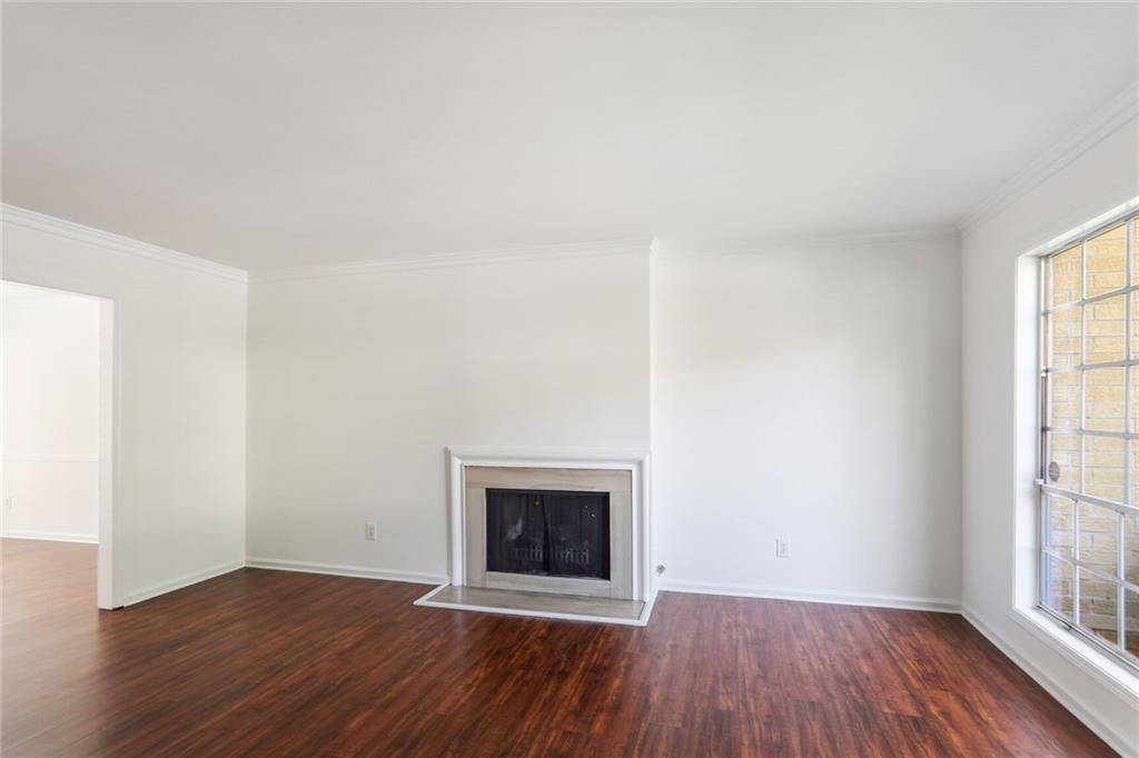 5400 Roswell Road Unit O5, Atlanta, Georgia 30342, 2 Bedrooms Bedrooms, ,1 BathroomBathrooms,Residential,Sold,5400 Roswell Road Unit O5,7271487