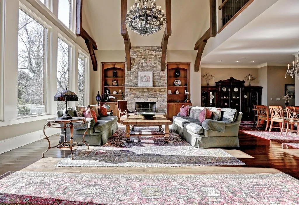 625 W Northway Lane, Atlanta, Georgia 30342, 6 Bedrooms Bedrooms, ,6 BathroomsBathrooms,Residential,Sold,625 W Northway Lane,5963813