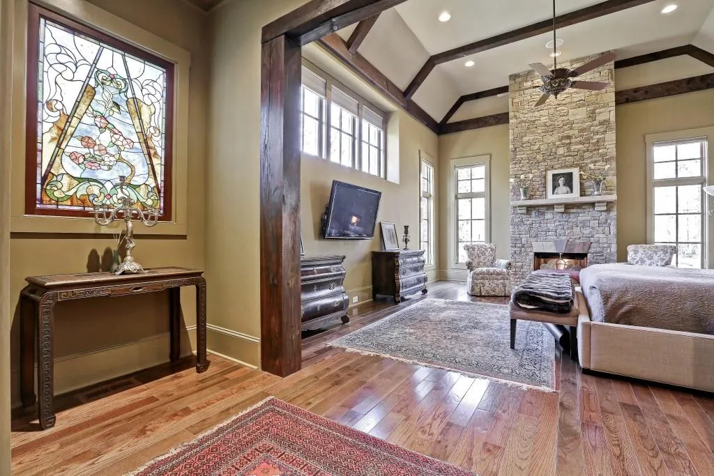 625 W Northway Lane, Atlanta, Georgia 30342, 6 Bedrooms Bedrooms, ,6 BathroomsBathrooms,Residential,Sold,625 W Northway Lane,5963813