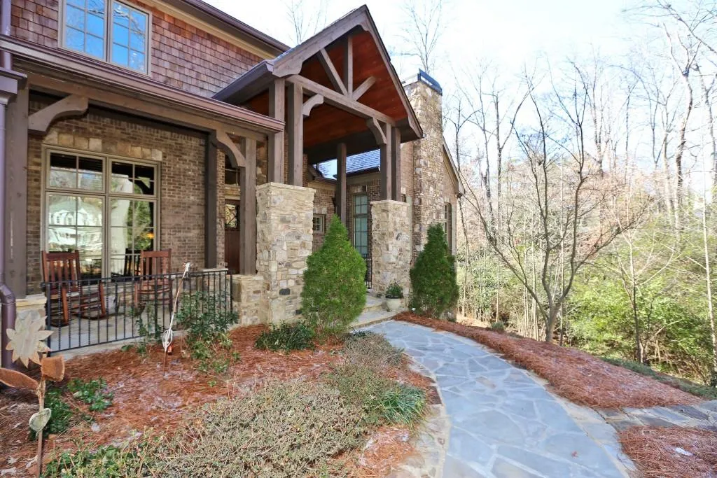 625 W Northway Lane, Atlanta, Georgia 30342, 6 Bedrooms Bedrooms, ,6 BathroomsBathrooms,Residential,Sold,625 W Northway Lane,5963813