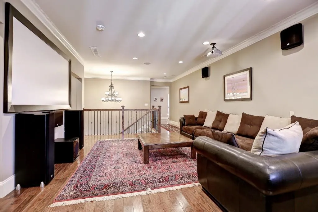 625 W Northway Lane, Atlanta, Georgia 30342, 6 Bedrooms Bedrooms, ,6 BathroomsBathrooms,Residential,Sold,625 W Northway Lane,5963813