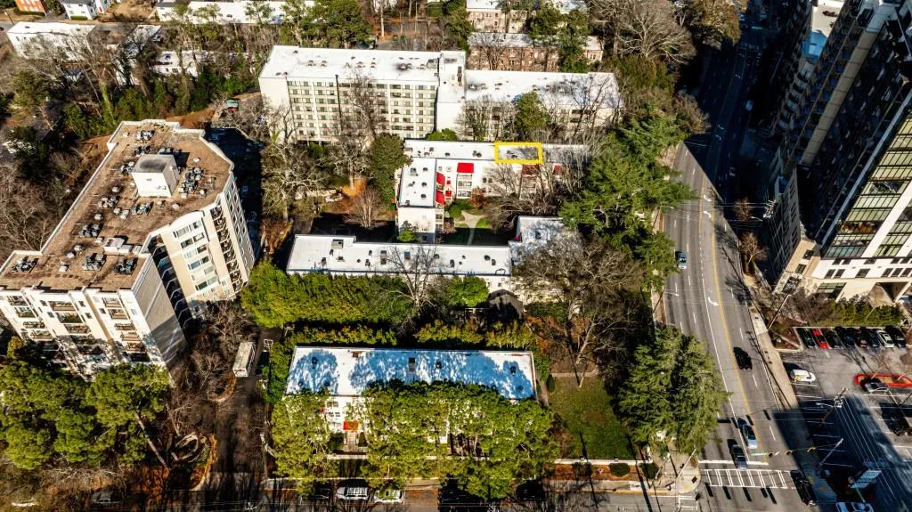 2230 Peachtree Road Nw Unit A6, Atlanta, Georgia 30309, 2 Bedrooms Bedrooms, 0 ,1 BathroomBathrooms,Residential,For Sale,2230 Peachtree Road Nw Unit A6,7701279