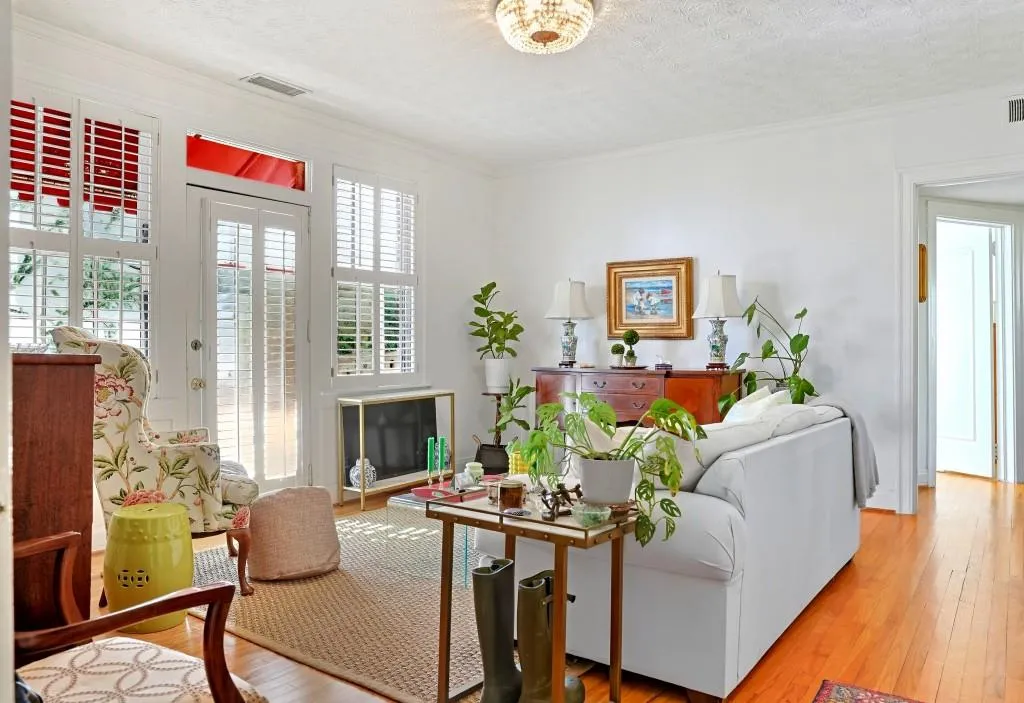 2230 Peachtree Road Nw Unit A6, Atlanta, Georgia 30309, 2 Bedrooms Bedrooms, 0 ,1 BathroomBathrooms,Residential,For Sale,2230 Peachtree Road Nw Unit A6,7701279