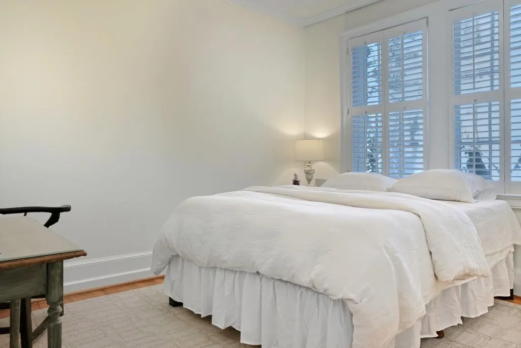 2230 Peachtree Road Nw Unit A6, Atlanta, Georgia 30309, 2 Bedrooms Bedrooms, 0 ,1 BathroomBathrooms,Residential,For Sale,2230 Peachtree Road Nw Unit A6,7701279