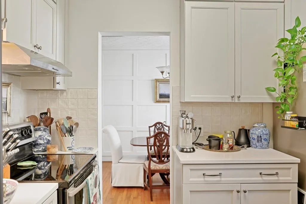 2230 Peachtree Road Nw Unit A6, Atlanta, Georgia 30309, 2 Bedrooms Bedrooms, 0 ,1 BathroomBathrooms,Residential,For Sale,2230 Peachtree Road Nw Unit A6,7701279
