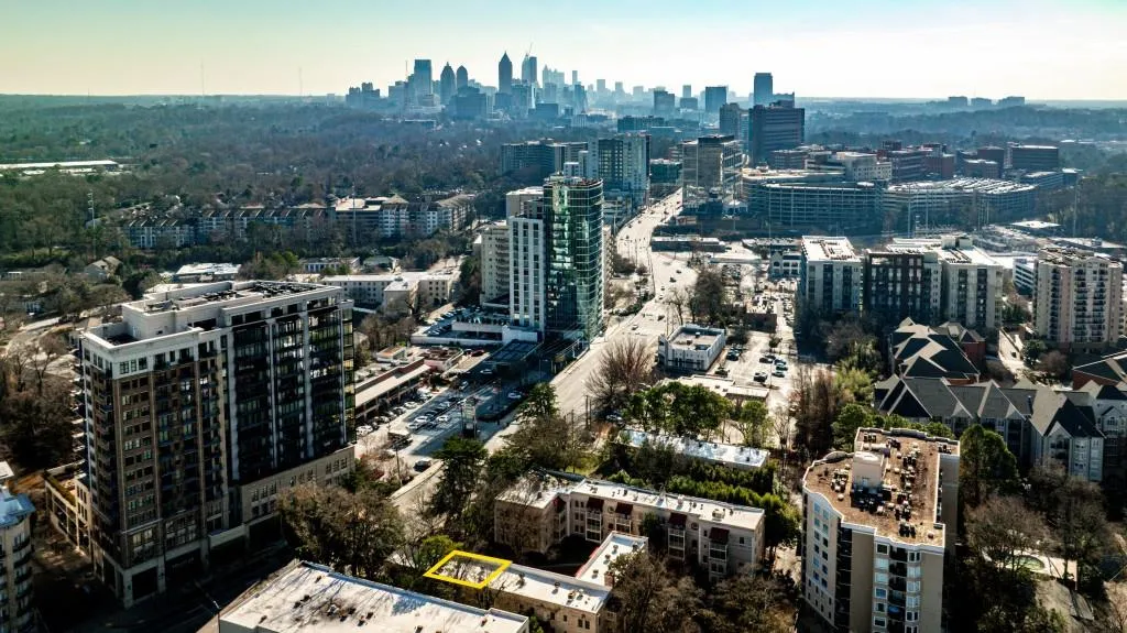 2230 Peachtree Road Nw Unit A6, Atlanta, Georgia 30309, 2 Bedrooms Bedrooms, 0 ,1 BathroomBathrooms,Residential,For Sale,2230 Peachtree Road Nw Unit A6,7701279