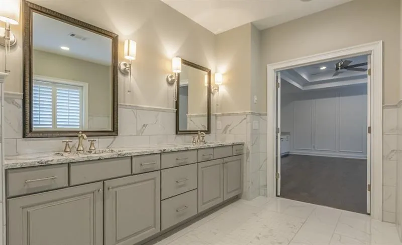 6398 Lucent Lane, Sandy Springs, Georgia 30328, 6 Bedrooms Bedrooms, ,5 BathroomsBathrooms,Residential,Sold,6398 Lucent Lane,6603793