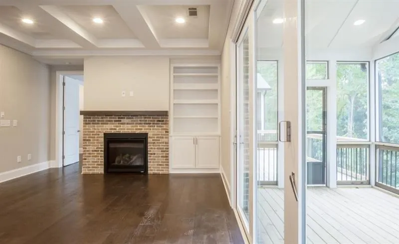6398 Lucent Lane, Sandy Springs, Georgia 30328, 6 Bedrooms Bedrooms, ,5 BathroomsBathrooms,Residential,Sold,6398 Lucent Lane,6603793