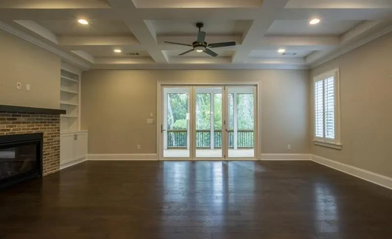 6398 Lucent Lane, Sandy Springs, Georgia 30328, 6 Bedrooms Bedrooms, ,5 BathroomsBathrooms,Residential,Sold,6398 Lucent Lane,6603793
