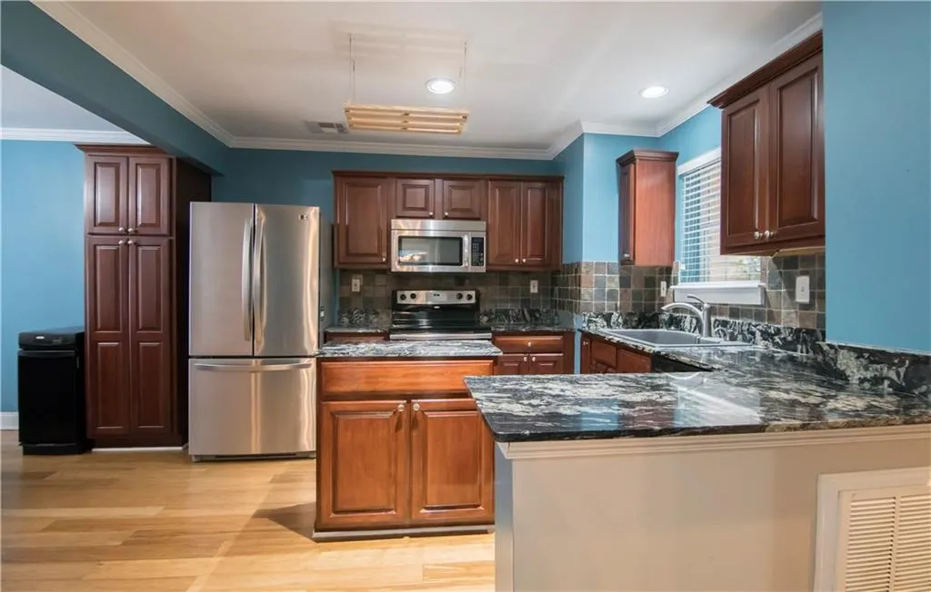 1104 Masons Creek Circle Unit 1104, Sandy Springs, Georgia 30350, 3 Bedrooms Bedrooms, ,2 BathroomsBathrooms,Residential,Sold,1104 Masons Creek Circle Unit 1104,6940244