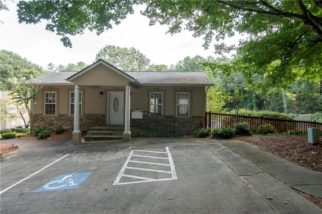 1104 Masons Creek Circle Unit 1104, Sandy Springs, Georgia 30350, 3 Bedrooms Bedrooms, ,2 BathroomsBathrooms,Residential,Sold,1104 Masons Creek Circle Unit 1104,6940244
