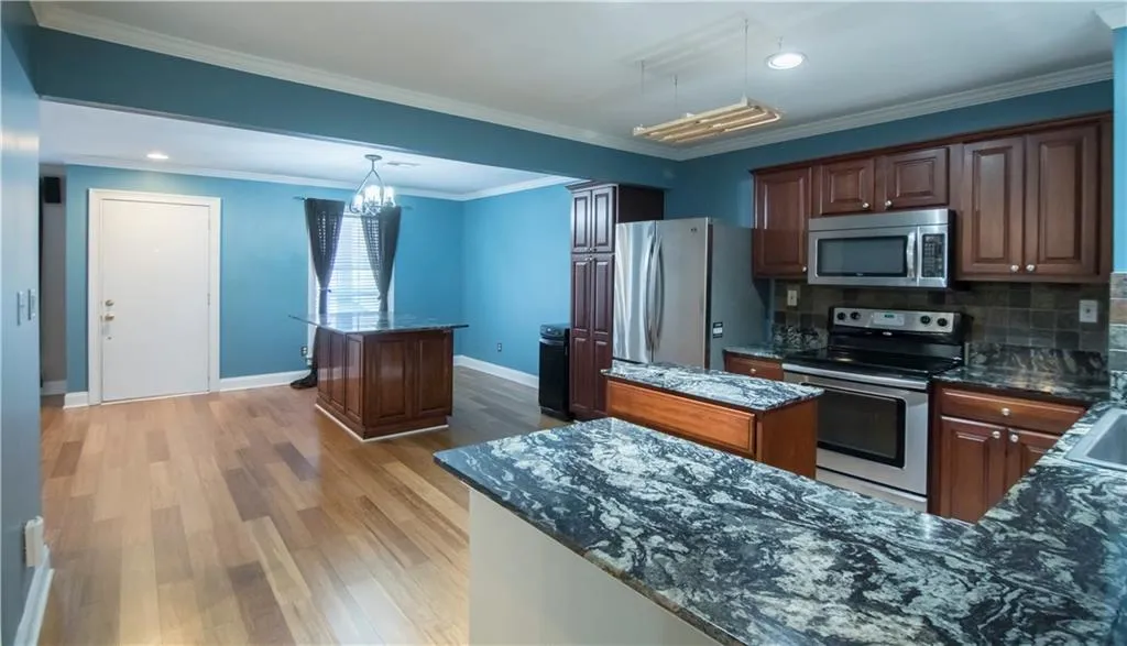 1104 Masons Creek Circle Unit 1104, Sandy Springs, Georgia 30350, 3 Bedrooms Bedrooms, ,2 BathroomsBathrooms,Residential,Sold,1104 Masons Creek Circle Unit 1104,6940244