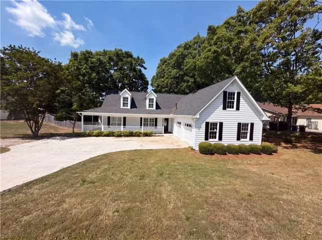 520 Fawn Lane, Loganville, Georgia 30052