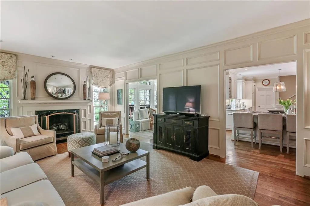 486 Huntcliff Green, Sandy Springs, Georgia 30350, 5 Bedrooms Bedrooms, ,4 BathroomsBathrooms,Residential,Sold,486 Huntcliff Green,5998301