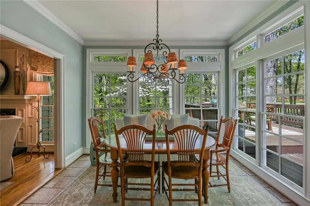 486 Huntcliff Green, Sandy Springs, Georgia 30350, 5 Bedrooms Bedrooms, ,4 BathroomsBathrooms,Residential,Sold,486 Huntcliff Green,5998301