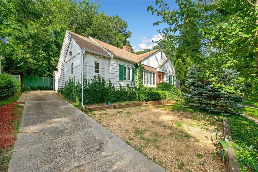 970 Lindbergh Drive Ne, Atlanta, Georgia 30324, 2 Bedrooms Bedrooms, ,1 BathroomBathrooms,Residential,For Sale,970 Lindbergh Drive Ne,7614866
