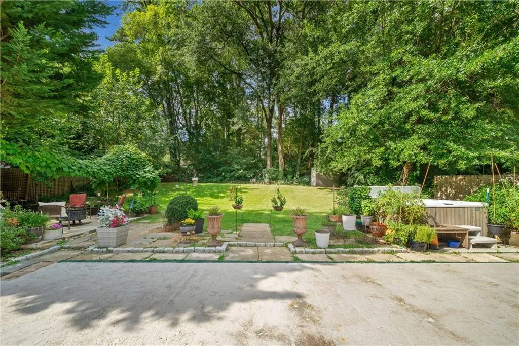 970 Lindbergh Drive Ne, Atlanta, Georgia 30324, 2 Bedrooms Bedrooms, ,1 BathroomBathrooms,Residential,For Sale,970 Lindbergh Drive Ne,7614866