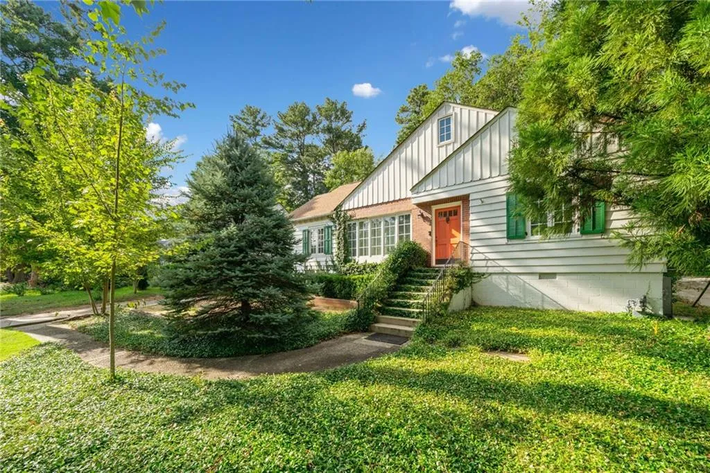 970 Lindbergh Drive Ne, Atlanta, Georgia 30324, 2 Bedrooms Bedrooms, ,1 BathroomBathrooms,Residential,For Sale,970 Lindbergh Drive Ne,7614866