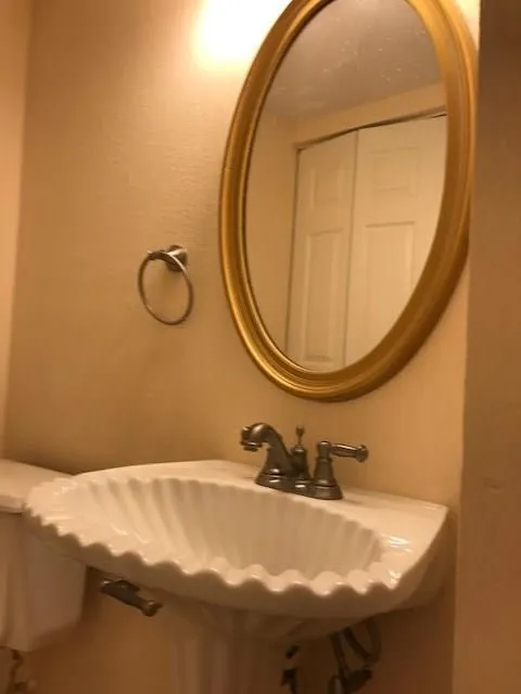 6900 Roswell Road Unit D3, Atlanta, Georgia 30328, 3 Bedrooms Bedrooms, ,2 BathroomsBathrooms,Residential,Sold,6900 Roswell Road Unit D3,5892031