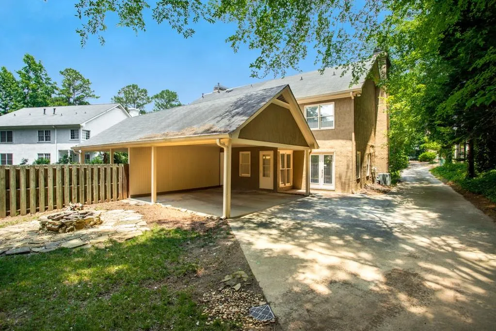 9135 Carroll Manor Drive, Sandy Springs, Georgia 30350, 3 Bedrooms Bedrooms, ,2 BathroomsBathrooms,Residential,Sold,9135 Carroll Manor Drive,6031534