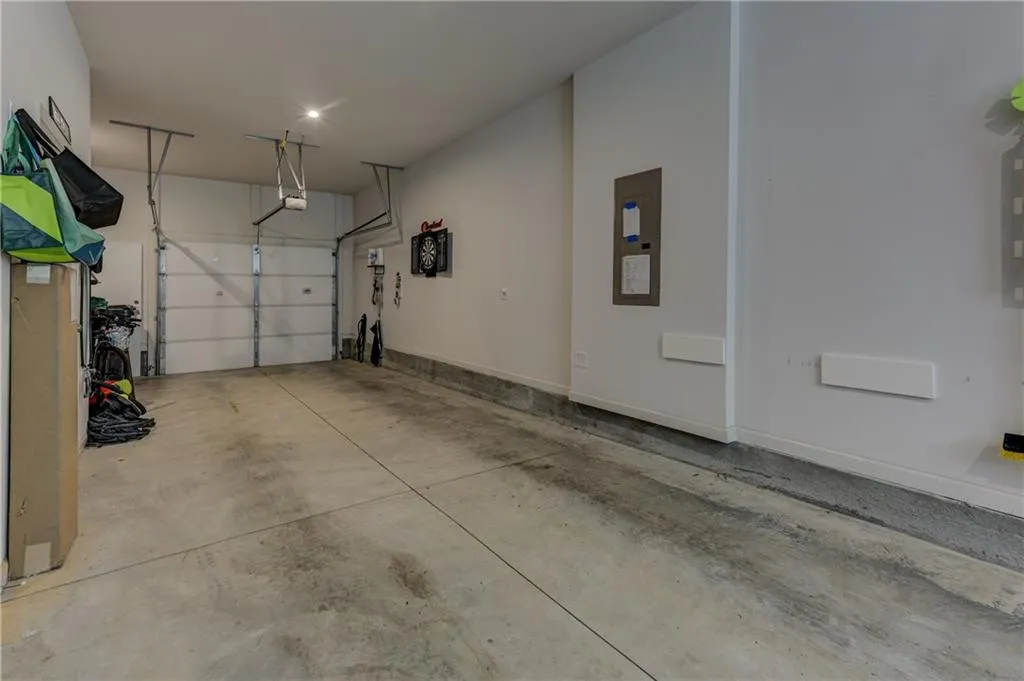 900 Brees Court, Atlanta, Georgia 30318, 2 Bedrooms Bedrooms, ,2 BathroomsBathrooms,Residential,For Sale,900 Brees Court,7631877