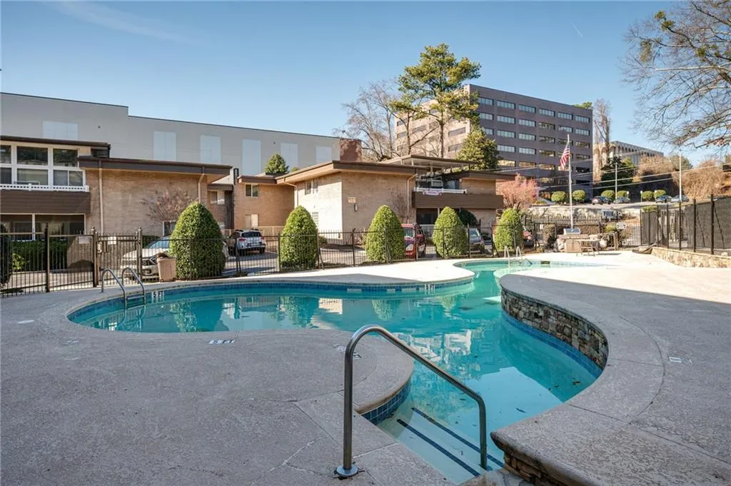 346 Carpenter Drive Unit 22, Atlanta, Georgia 30328, 2 Bedrooms Bedrooms, ,2 BathroomsBathrooms,Residential,For Sale,346 Carpenter Drive Unit 22,7697749