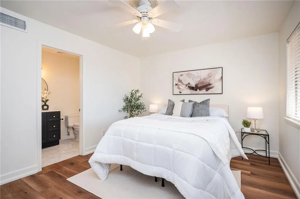 346 Carpenter Drive Unit 22, Atlanta, Georgia 30328, 2 Bedrooms Bedrooms, ,2 BathroomsBathrooms,Residential,For Sale,346 Carpenter Drive Unit 22,7697749