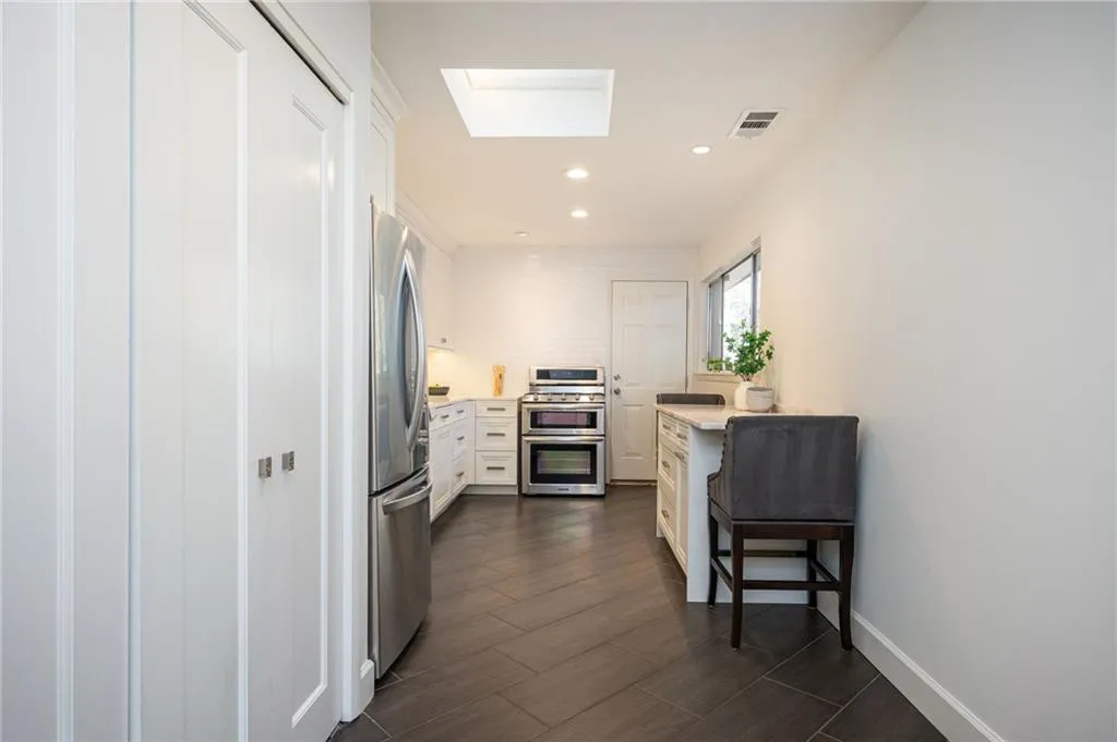 346 Carpenter Drive Unit 22, Atlanta, Georgia 30328, 2 Bedrooms Bedrooms, ,2 BathroomsBathrooms,Residential,For Sale,346 Carpenter Drive Unit 22,7697749